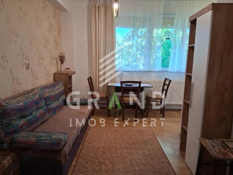 Apartament cu 2 camere semidecomandat, mobilat în Borhanci