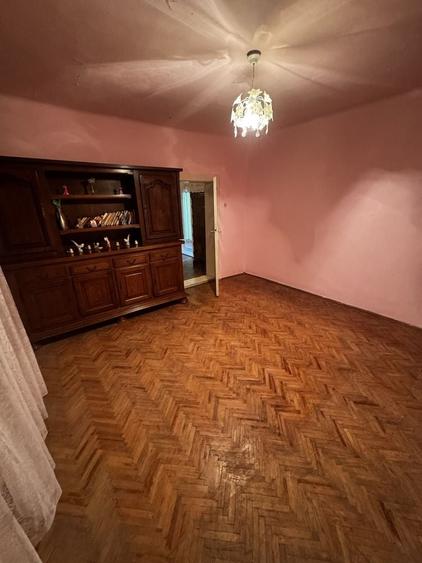 Casă cu 4 camere în Grădiște