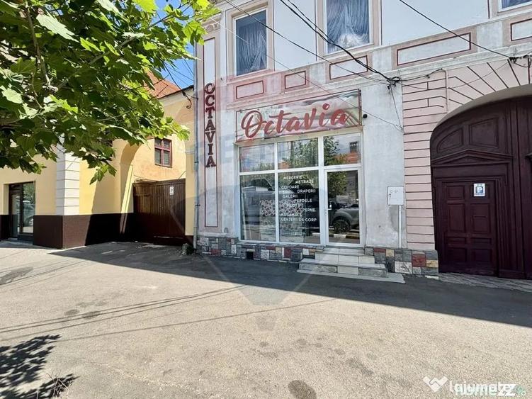 Spațiu comercial, de 65 mp, în Central