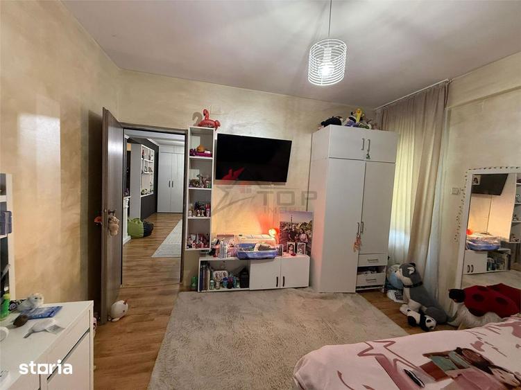 Apartament cu 3 camere în Bucium