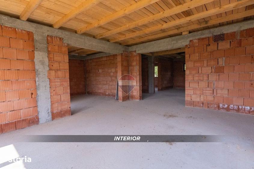 Casă cu 3 camere în Săbișa