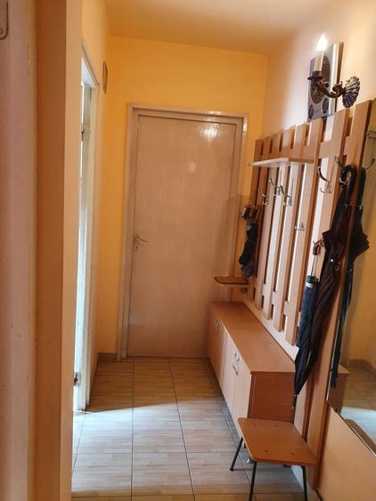 Apartament cu 2 camere semidecomandat în Vasile Aaron