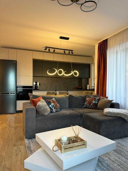 Apartament cu 2 camere semidecomandat în Central