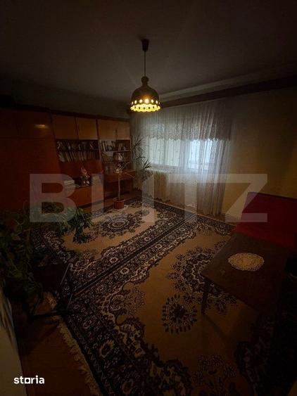 Apartament cu 3 camere în Independenței
