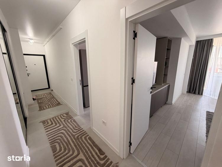 Apartament cu 3 camere decomandat în Berceni