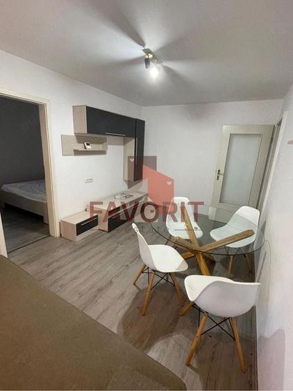 Apartament cu 2 camere, mobilat în Central — fotografia 1