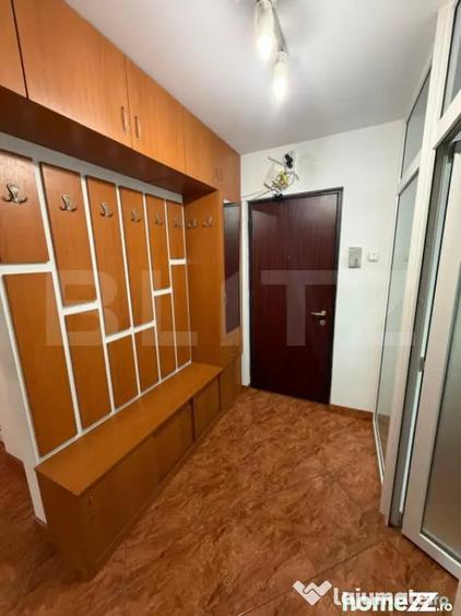 Apartament cu 3 camere decomandat în Decebal