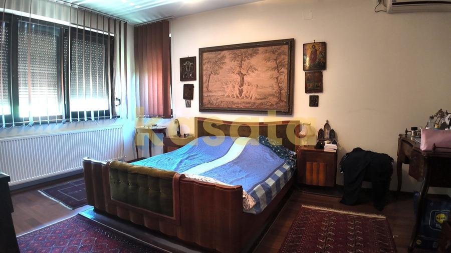 Casă cu 5 camere cu Canalizare în Pipera