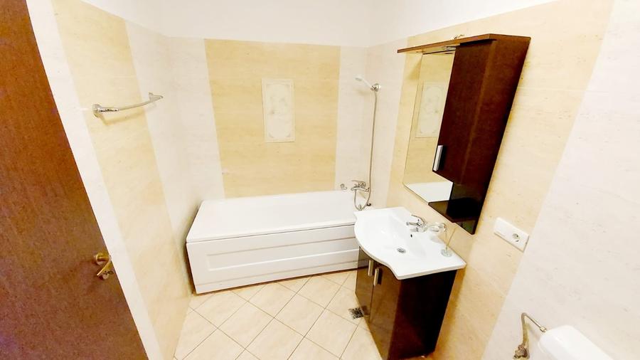 Garsonieră decomandată, mobilată în Olimpia-Stadion