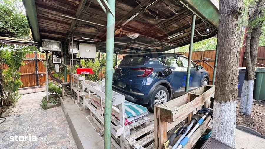 Casă cu 7 camere cu Teren 607 Mp în Central