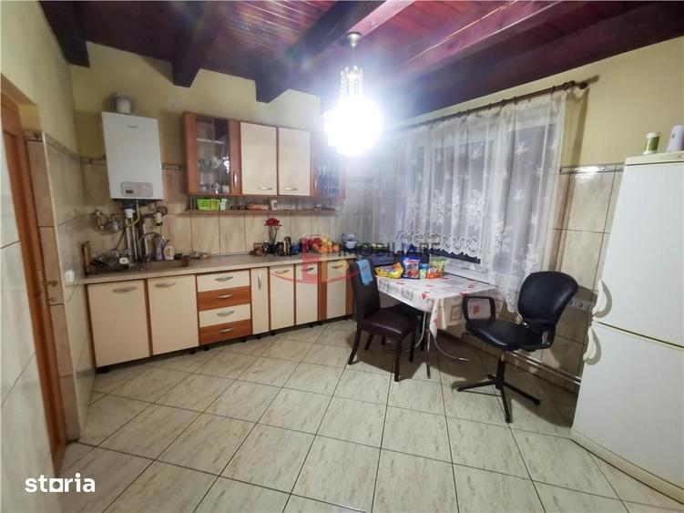 Casă cu 3 camere cu Teren 470 Mp în Sântana de Mureș