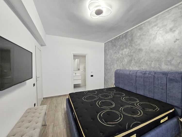 Apartament cu 2 camere decomandat, mobilat în Est