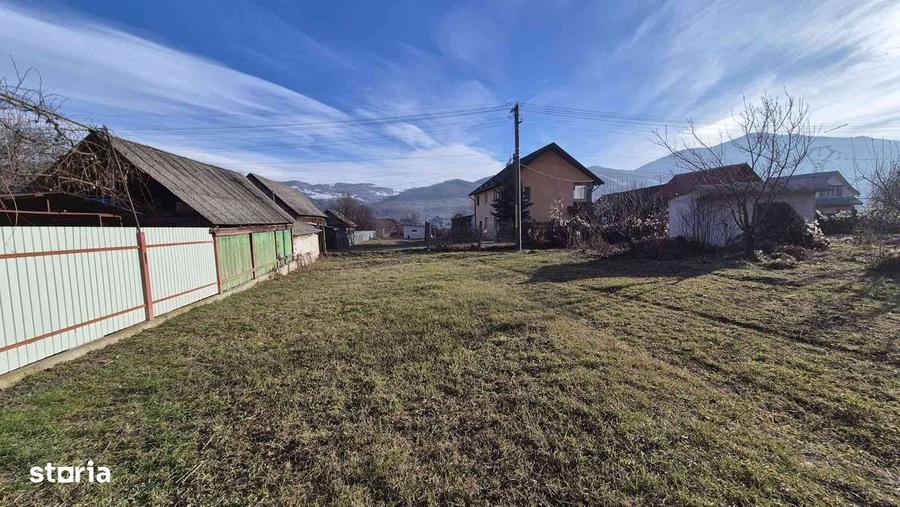 Teren de 1280 mp, în Pângărați