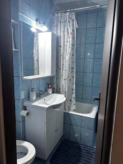 Garsonieră decomandată în Central