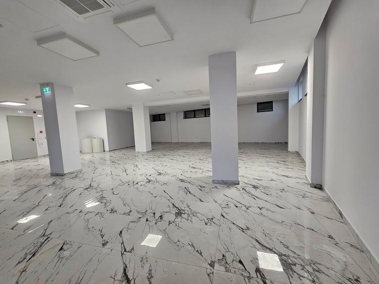 Spațiu comercial, de 664 mp, în Central