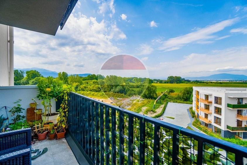 Apartament cu 3 camere decomandat, mobilat în Sânpetru