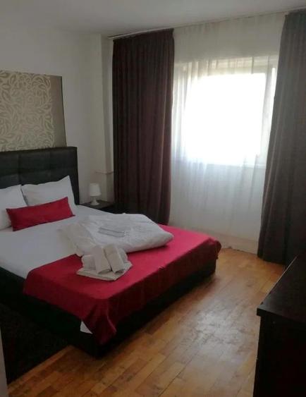 Nerva Traian-Strada Emil Bota-apartament 3 camere - 6