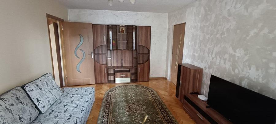 Apartament cu 2 camere decomandat în Mircea cel Bătrân