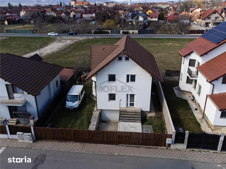 Casă cu 5 camere cu Teren 319 Mp în Central