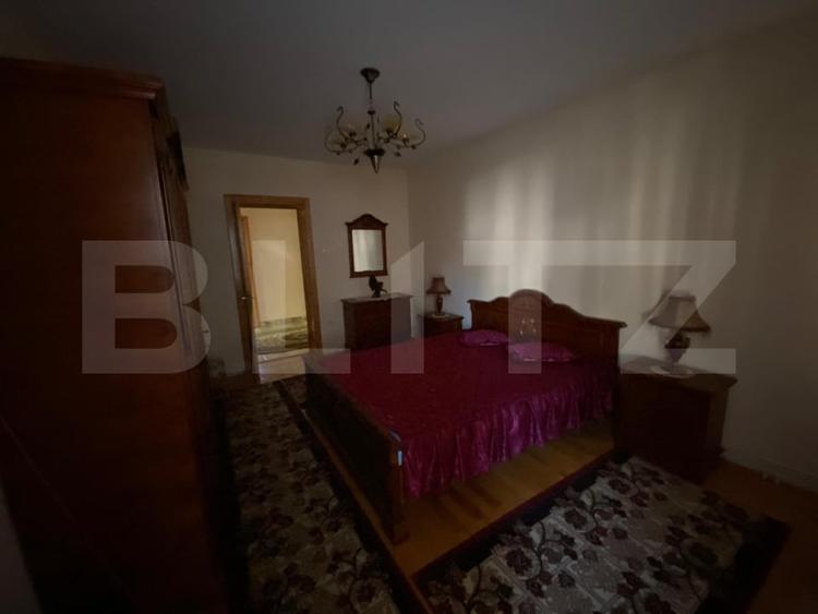 Casă individuală cu 7 camere cu Canalizare în Băile Herculane