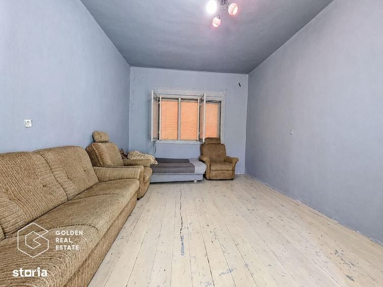 Casă cu 4 camere decomandat cu Teren 420 Mp în Central
