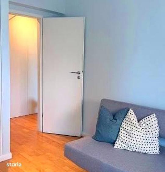 Apartament cu 3 camere decomandat în Tei