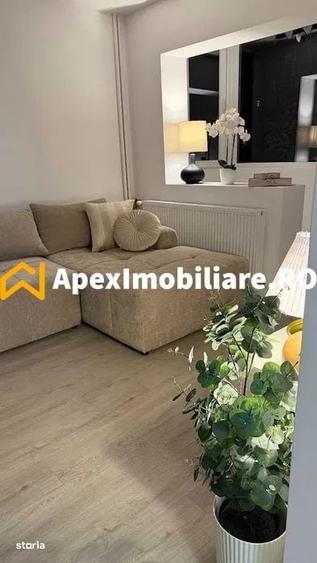Apartament cu 4 camere semidecomandat în Central