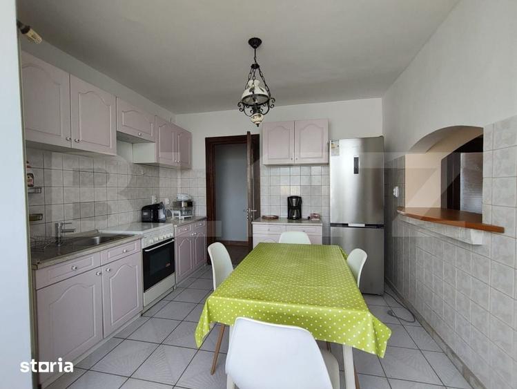 Apartament cu 4 camere în Rogerius