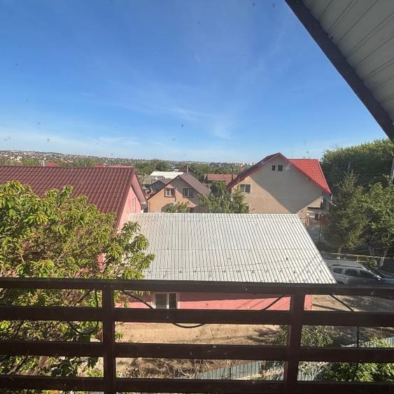 Casă individuală cu 5 camere cu Canalizare în Ciurea