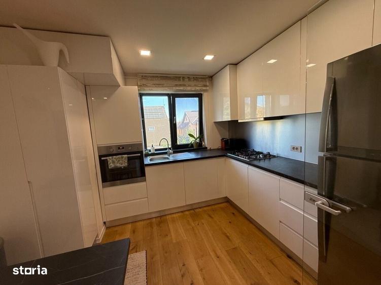 Apartament cu 4 camere decomandat în Sud
