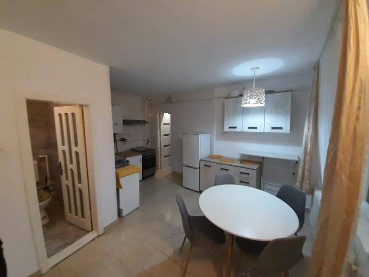 Apartament cu 2 camere decomandat, mobilat în Est