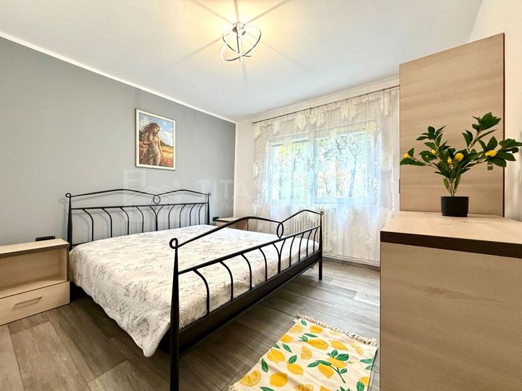 Apartament cu 3 camere semidecomandat în Tractorul