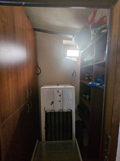 Casă individuală cu 5 camere cu Canalizare în Schei
