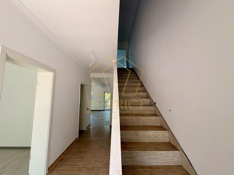 Duplex cu 4 camere cu Canalizare în Moșnița Veche