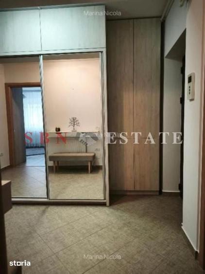 Apartament cu 3 camere decomandat, mobilat în Titan
