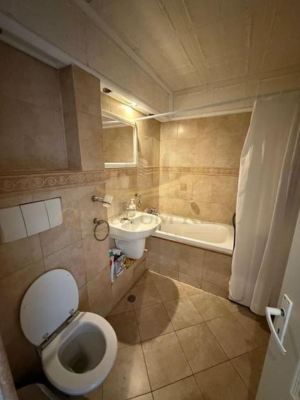 Apartament cu 2 camere semidecomandat, mobilat în Moșilor