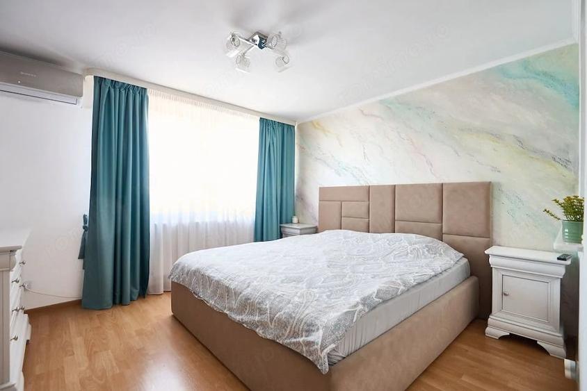 Apartament cu 4 camere decomandat în Eremia