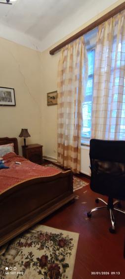 Casă cu 4 camere cu Teren 150 Mp în Central