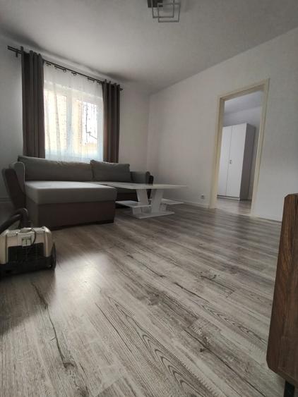 Inchiriez apartament 2 camere - 6