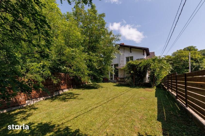 Casă cu 6 camere cu Teren 563 Mp în Bascov