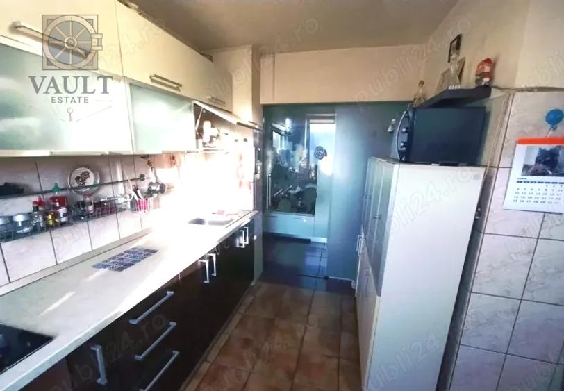 Apartament cu 3 camere semidecomandat, mobilat în 1 Decembrie 1918