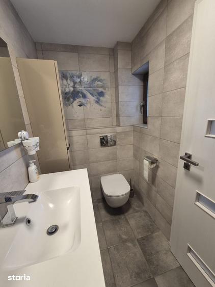 Casă cu 4 camere cu Teren 220 Mp în Central