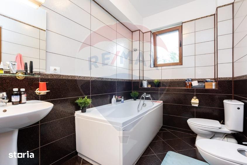 Casă cu Teren 1000 Mp în Dămăroaia