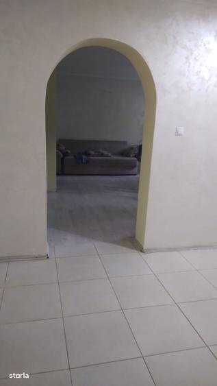 Apartament cu 3 camere în Vitan