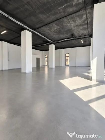 Spațiu comercial, de 217 mp, în Central