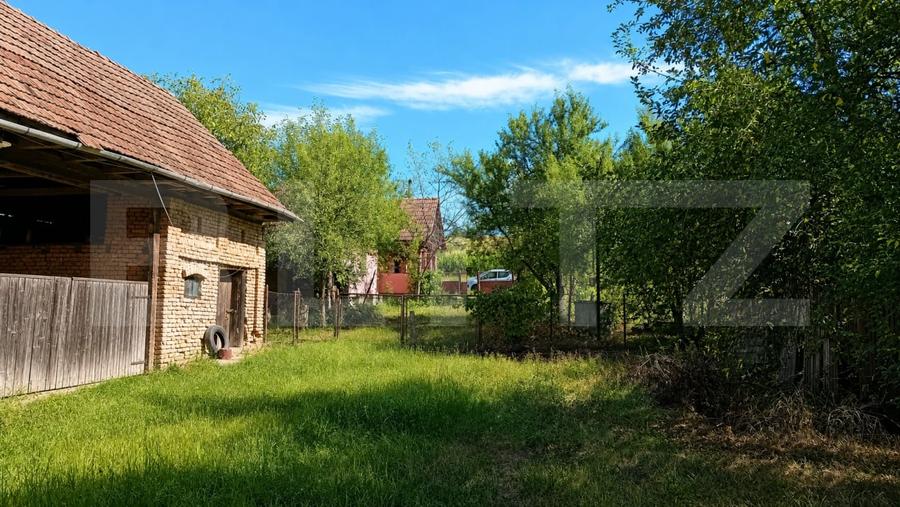 Casă individuală cu 2 camere cu Teren 2200 Mp în Tâmpa