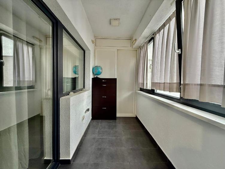 Apartament cu 3 camere semidecomandat, mobilat în Florești