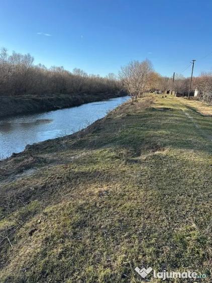 Teren de 1032 mp, în Băltenii de Jos