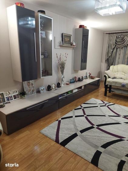 Casă cu 4 camere cu Teren 270 Mp în Războieni