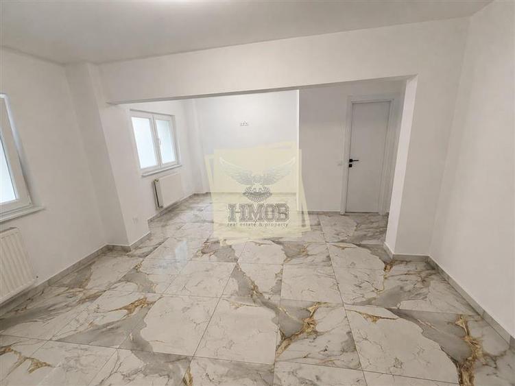 Apartament cu 4 camere decomandat în Mihai Viteazul